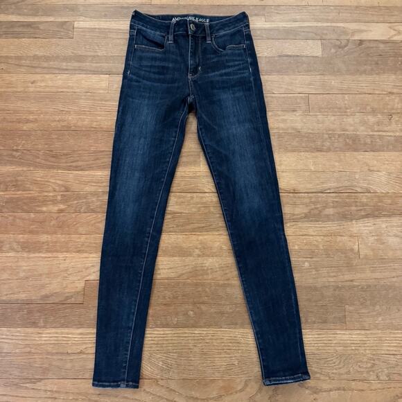 American Eagle dark wash high-rise jeggings size 2
b45 - Picture 1 of 6